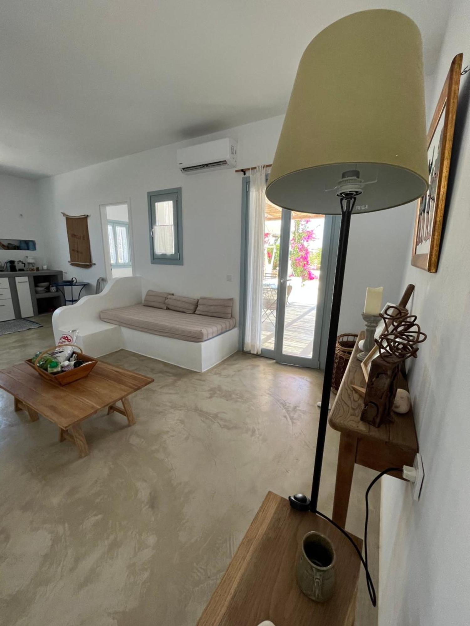 Villa Theia - Selene , Appartement De Charme Pour 4 A 6 Personnes Pres De La Plage Et Du Village De Koufonissi 쿠포니시아 외부 사진