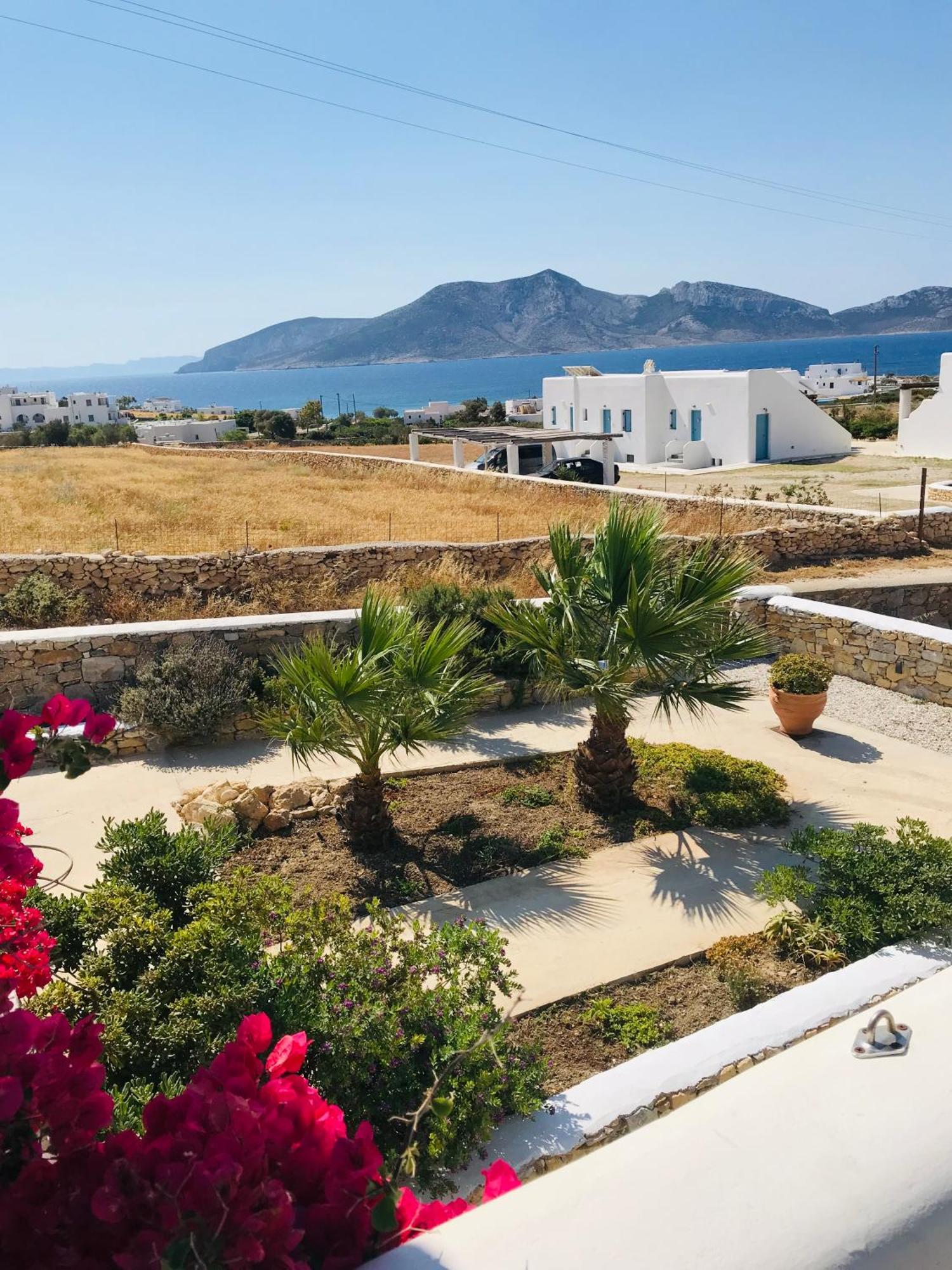Villa Theia - Selene , Appartement De Charme Pour 4 A 6 Personnes Pres De La Plage Et Du Village De Koufonissi 쿠포니시아 외부 사진